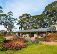 Paul Bangay The Farmhouse - Accommodation Yamba