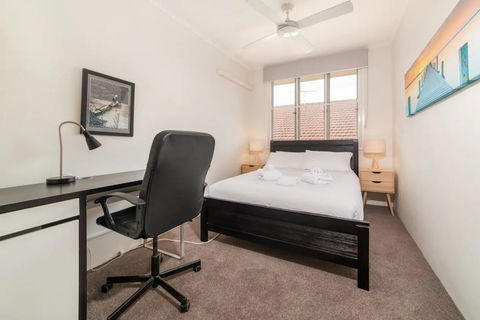 Peaceful 3 Bedroom Apartment In Ascot - Accommodation Yamba 2