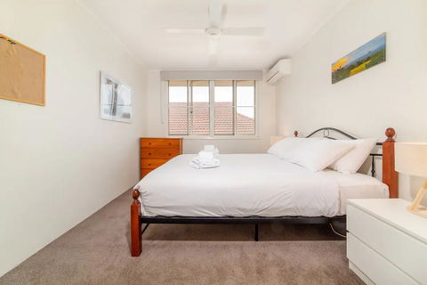 Peaceful 3 Bedroom Apartment In Ascot - Accommodation Yamba 3