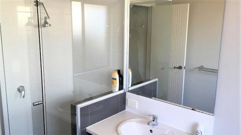 Perth Urban Vacation Home - Close To City & Airport - Accommodation Yamba 2