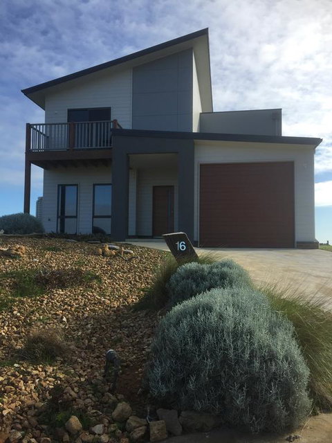 Peterborough Getaway - Accommodation Yamba 0