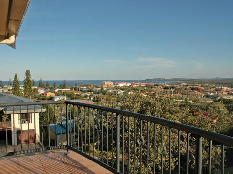 Phoenix Terrace -townhouse Yamba - Accommodation Yamba 0