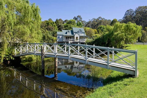 PLUM TREE COTTAGE - Spa Cottage With Woodfire - Accommodation Yamba 0