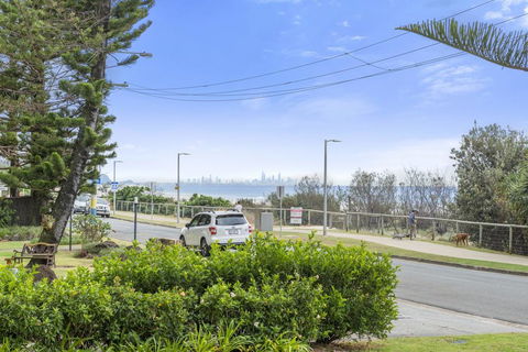 POINTVIEW LODGE, UNIT 1 - Accommodation Yamba 3