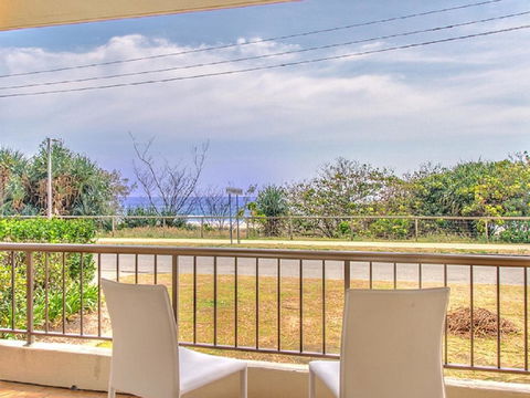 POINTVIEW LODGE, UNIT 2 - Accommodation Yamba 0