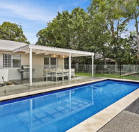 Poolside Noosa Oasis - Pet Friendly - Accommodation Yamba