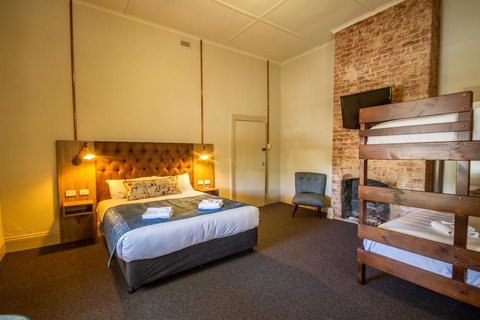 Pretoria Hotel - Accommodation Yamba 3