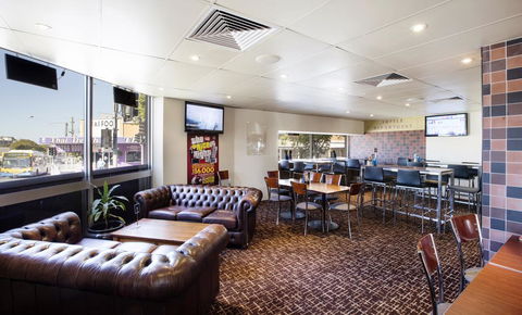 Prince Of Wales Hotel - Accommodation Yamba 3