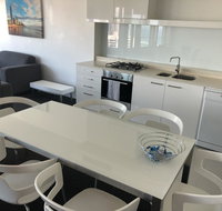 Q1 1 Bedroom apartment on 30th floor - Accommodation Yamba