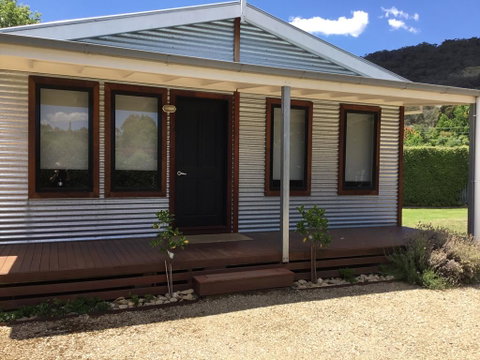 Rail Trail Cottage - Accommodation Yamba 2