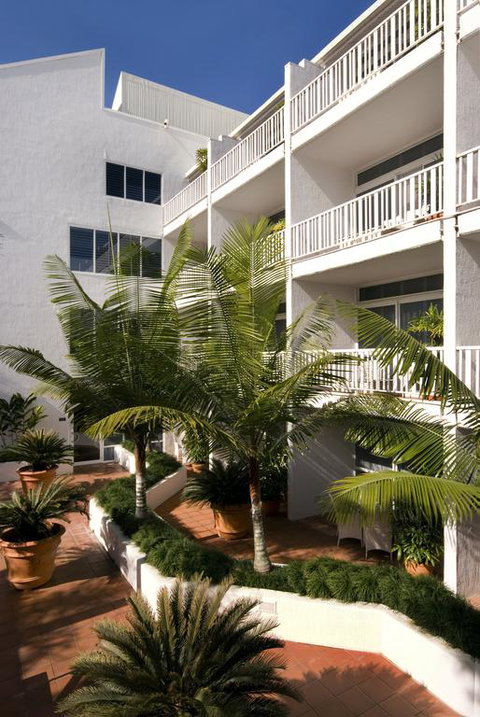 Ramada By Wyndham Cairns City Centre - Accommodation Yamba 3