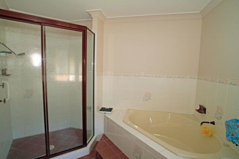 Ray Of Sunshine - Waterfront Reserve - Accommodation Yamba 2