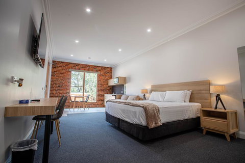 Red Waratah Accommodation - Accommodation Yamba 2