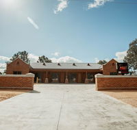 Red Waratah Accommodation - Accommodation Yamba