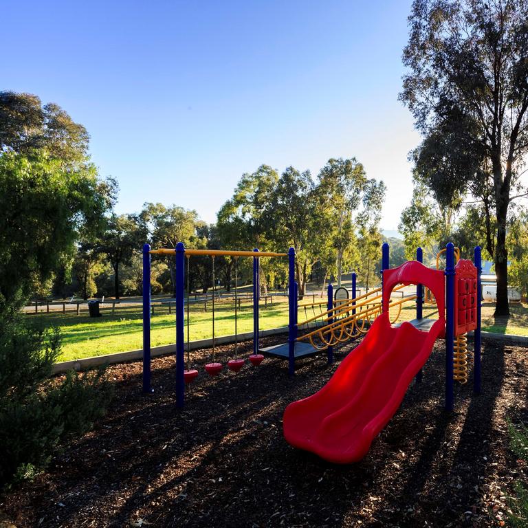 Grabben Gullen NSW Accommodation Yamba