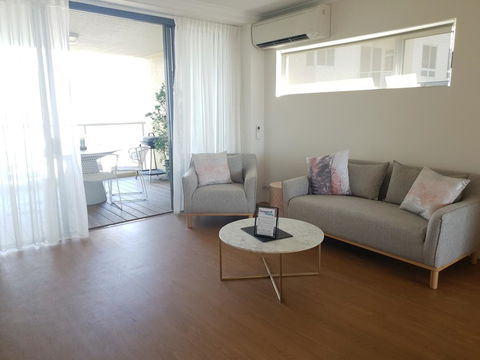 Riverfront Brisbane City - Accommodation Yamba 2