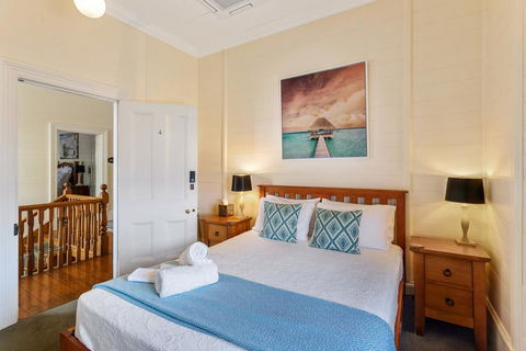 Riversleigh House - Accommodation Yamba 1
