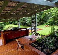 Runawaytomaleny - Accommodation Yamba