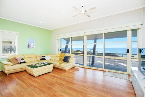 Salt - Accommodation Yamba 3