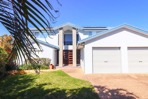 Saltwater Manor - Accommodation Yamba 2