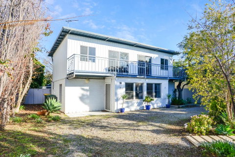 Salty Grape Beach House - Accommodation Yamba 1