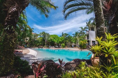 Sanctuary Lake Apartments - Accommodation Yamba 0