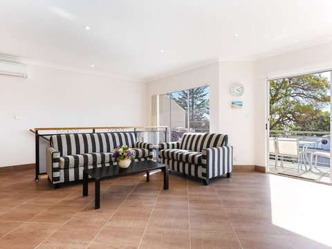Sandy Point Luxury', 117a Sandy Point Road - Air Con & Foxtel - Accommodation Yamba 2