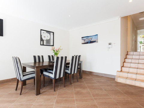 Sandy Point Luxury', 117a Sandy Point Road - Air Con & Foxtel - Accommodation Yamba 1