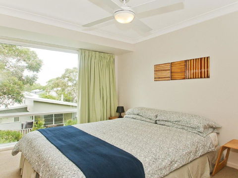 Sea Whispers - A Real Native Outlook - Accommodation Yamba 3