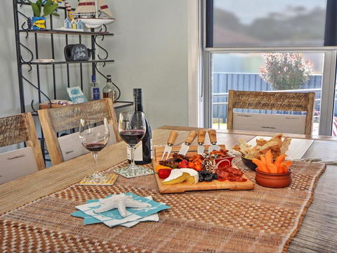 Seaclusion - 120m To The White Sands Of Callala Beach - Accommodation Yamba 3