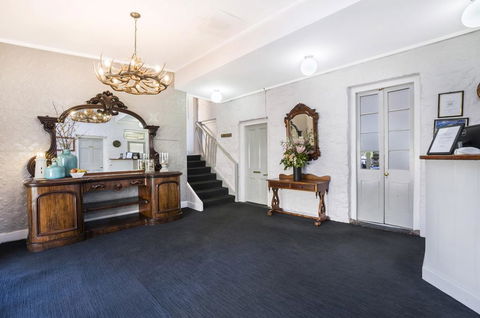 Seacombe House Motor Inn Port Fairy - Accommodation Yamba 3