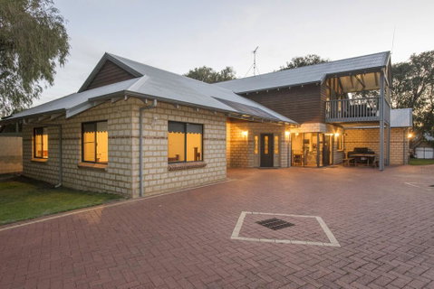 Seagull - Accommodation Yamba 3