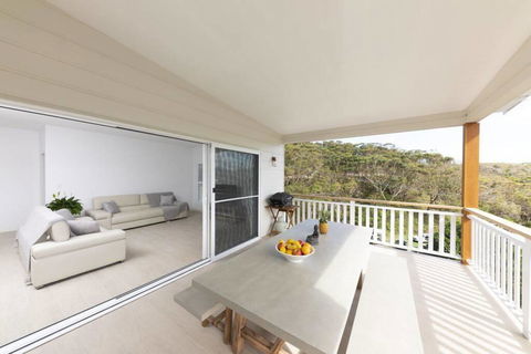 Seal Rocks Beach House ....Sugarloaf - Accommodation Yamba 0