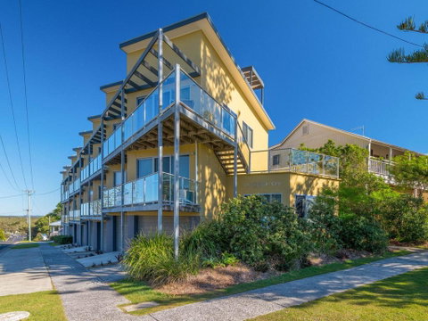 Seaspray Unit 7 Straight Across The Road From Main Beach Yamba - Accommodation Yamba 3
