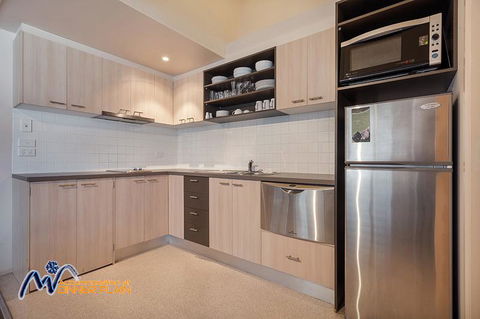 Shiraz - Accommodation Yamba 1