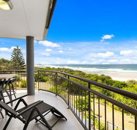 Shoreline Nine Penthouse With Ocean Views - Accommodation Yamba
