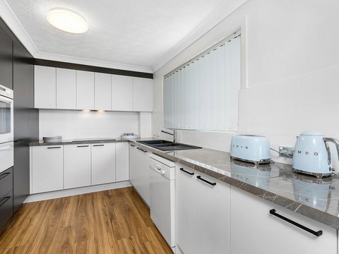 Shoreline Six With Ocean Views To See The Whales - Accommodation Yamba 2