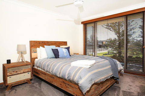Shores - Pet-Friendly - 1 Min Walk To Beach - Accommodation Yamba 3