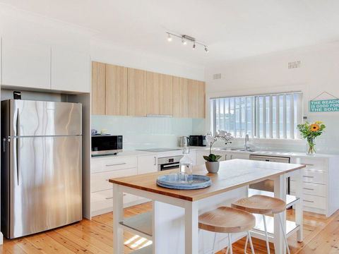 Sienna By The Sea - Spacious Coastal Getaway - Accommodation Yamba 2
