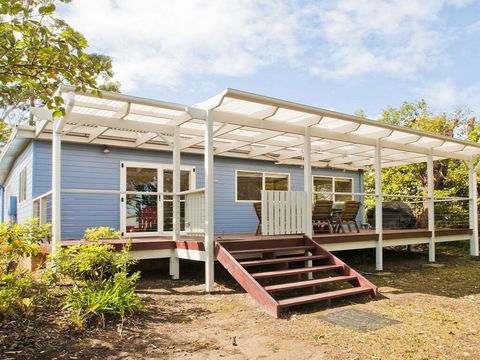 Silvermere Cottage - A Cosy Family Getaway - Accommodation Yamba 3