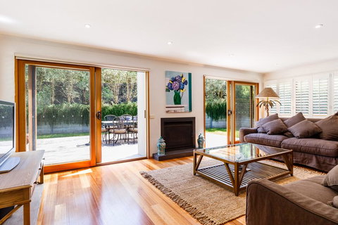 Simple Harmony - Accommodation Yamba 1