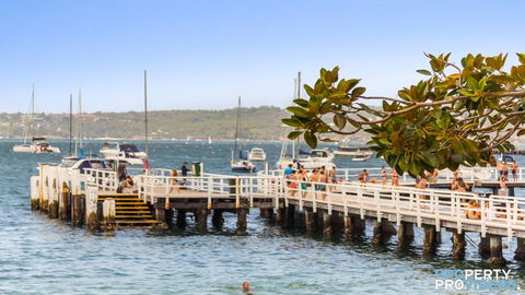 Skylark Executive Apartment Over Mosman - Accommodation Yamba 0