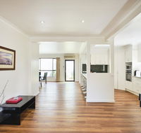 Skymirror Villa - Accommodation Yamba