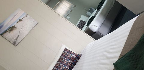 Smerdon Lodge Motel - Accommodation Yamba 0