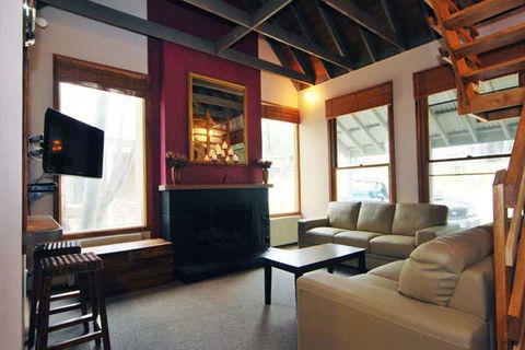 Smoko - Accommodation Yamba 1