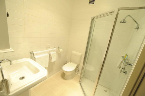 Sovereign Hill Hotel - Accommodation Yamba 3