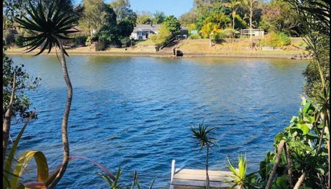 Spacious 2 Bedroom Beach Side Apartment - Close To Shopping Centre With Coles, Health Food Shop, Sushi, Pizza, Cafes, Hairdresse - Accommodation Yamba 0