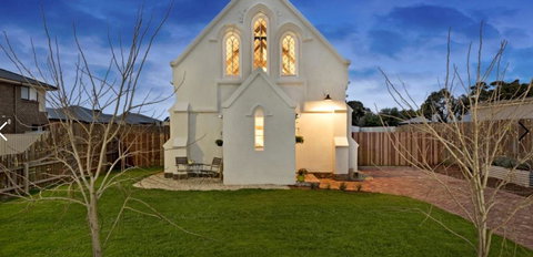 St James Converted Church - Accommodation Yamba 0