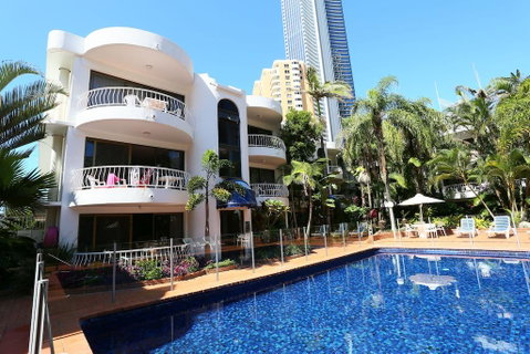 St Tropez Resort - Accommodation Yamba 0
