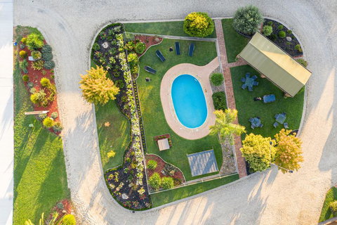 Statesman Motor Inn - Accommodation Yamba 1